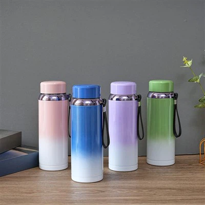 زجاجة ماء رياضية سعة كبيرة مصنوعة من الفولاذ المقاوم للصدأ للسفر ترمس